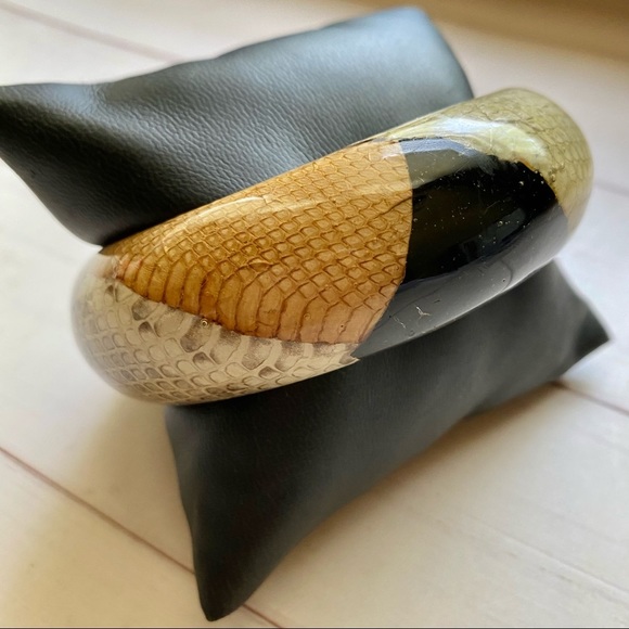 Snake Print Design Bangle - Picture 2 of 5